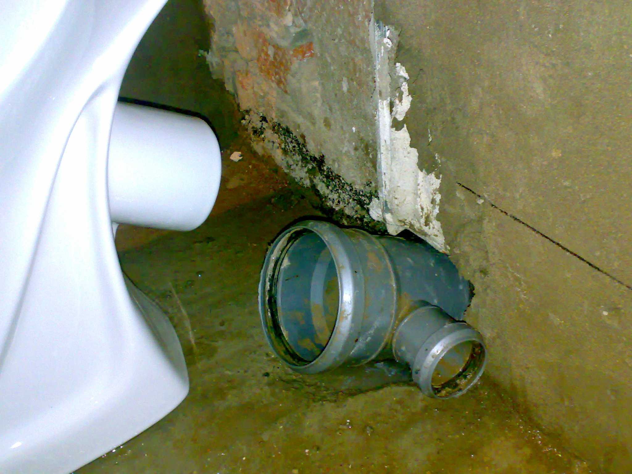 Как подключить унитаз к канализационной трубе?