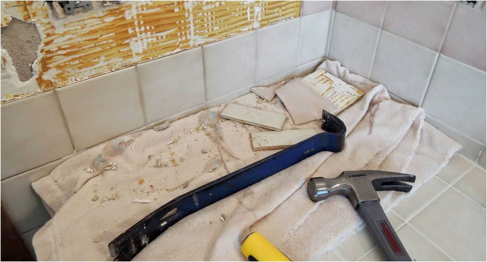 Новая жизнь старого кафеля: как обновить плитку в ванной, не снимая