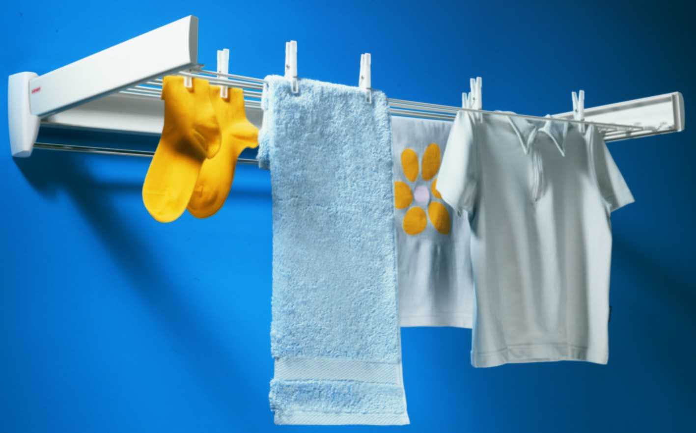 Вредно ли сушить белье в комнате и что делать, если у вас нет балкона