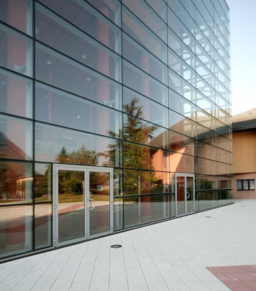 Фасадное остекление зданий: конструктивные особенности и разновидности систем, выбор стеклопакетов + плюсы и минусы