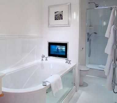Телевизор для ванной: параметры и виды | ремонт и дизайн ванной комнаты