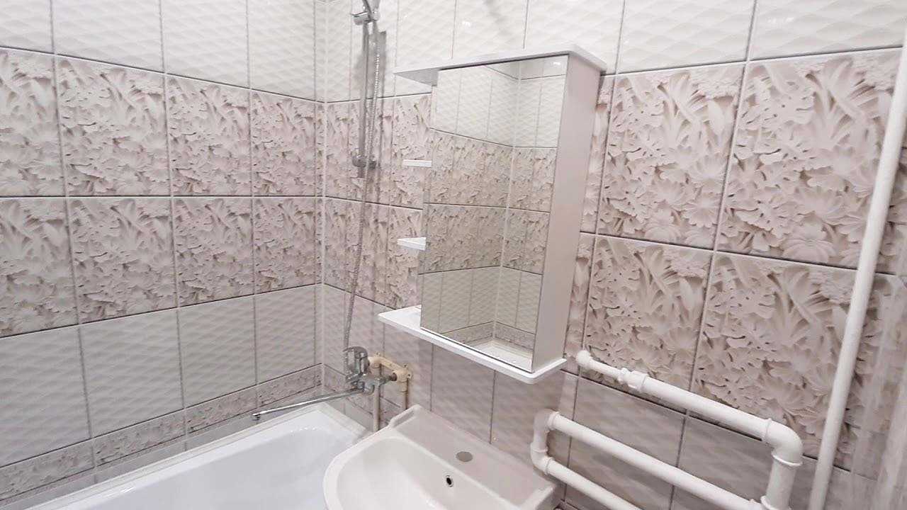 Влагостойкие стеновые панели для ванной комнаты под кафель
