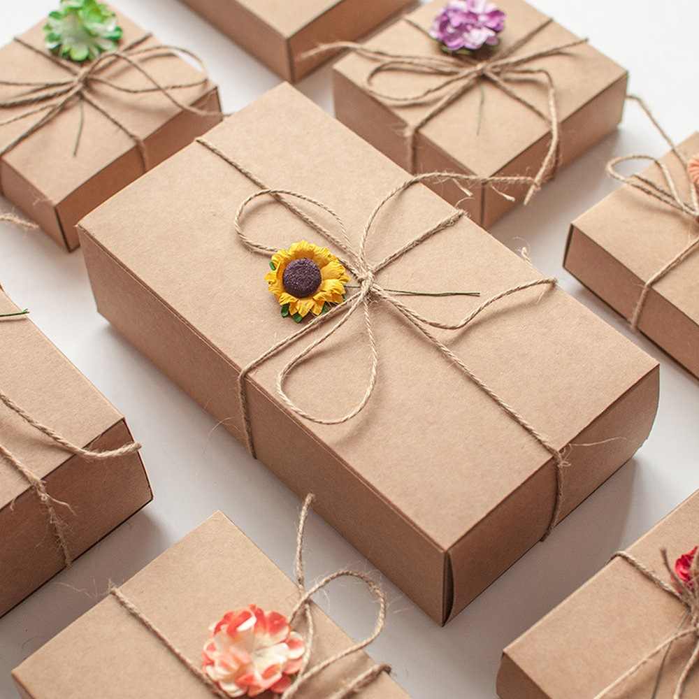 В данной статье мы расскажем, как сделать оригинальную упаковку для подарков своими руками
