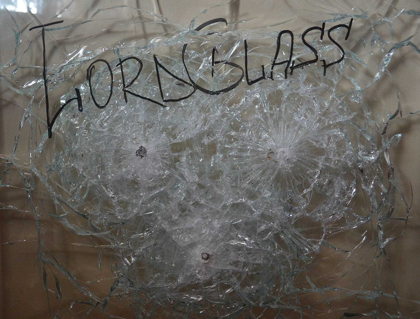 Противоударные стеклопакеты: безопасные и ударостойкие стекла