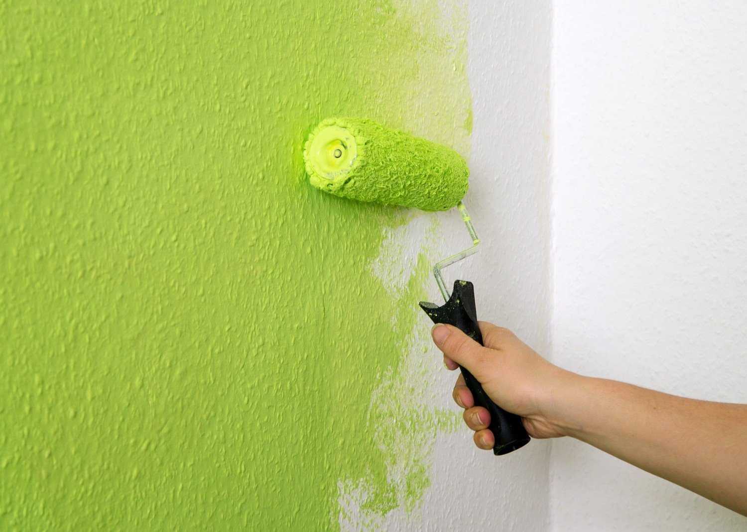 Акриловая краска для ванной комнаты: особенности красящего состава и правила его применения | в мире краски