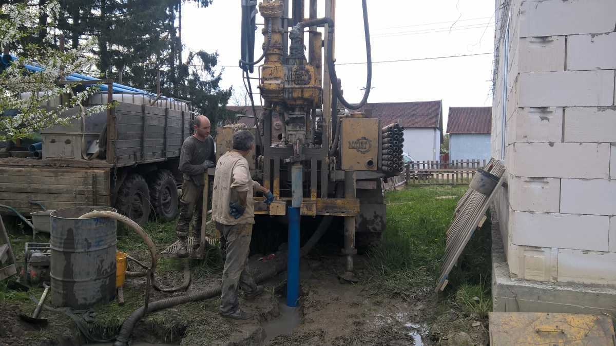Автономная система водоснабжения частного дома своими руками: видео, как проводить водоснабжение из колодца и скважины