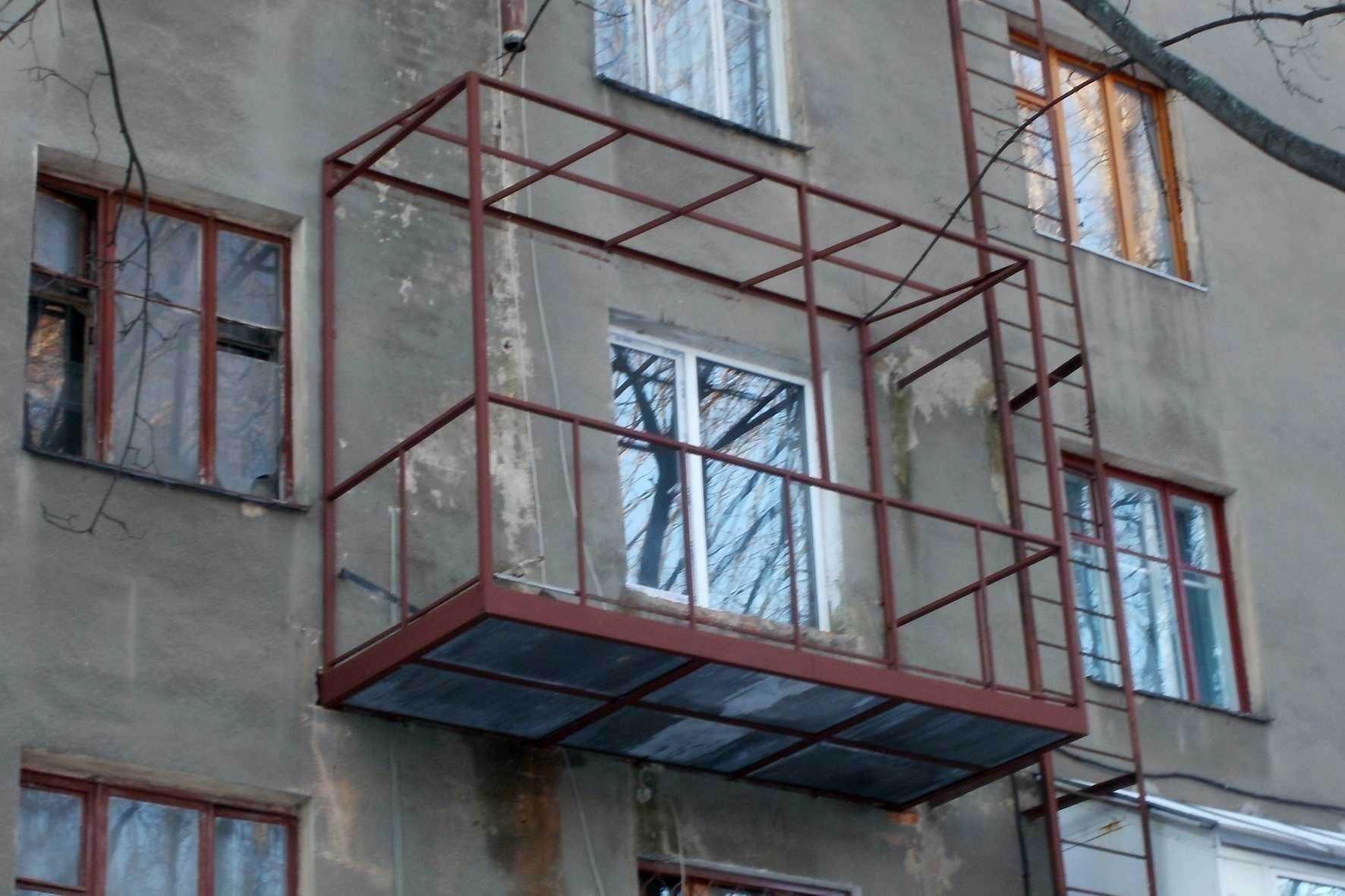 Наш балкон расширен на 30 см. обязаны ли мы узаконить его расширение? и если нет, то на основании какого закона?