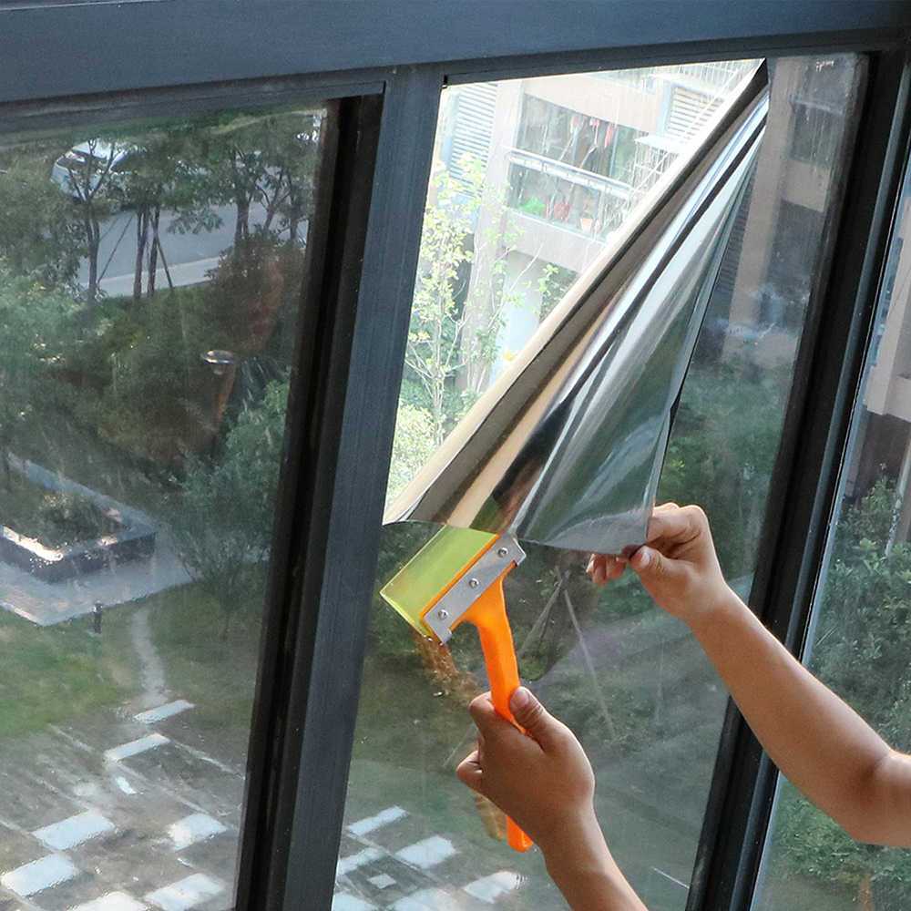 Как снять самоклеющуюся пленку со стекла, как очистить окно от солнцезащитной пленки и удалить фольгу