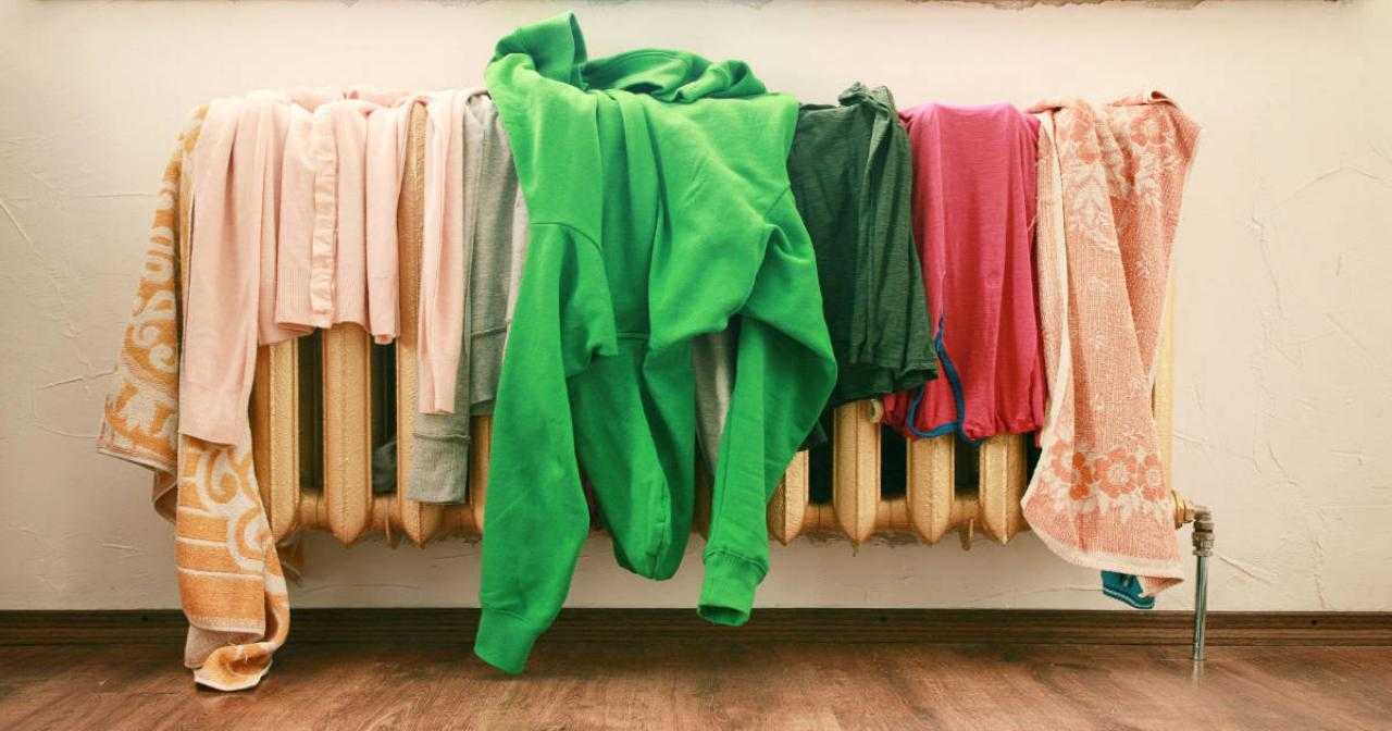 Почему в жилом помещении нельзя сушить постиранное белье